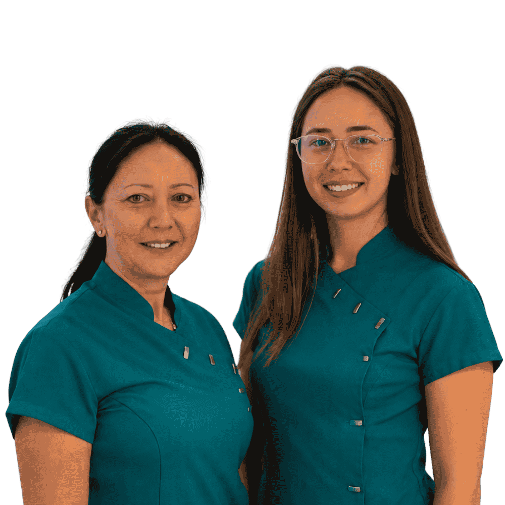 laurna-and-chloe-no-bg Our team members - Laurna and Chloe